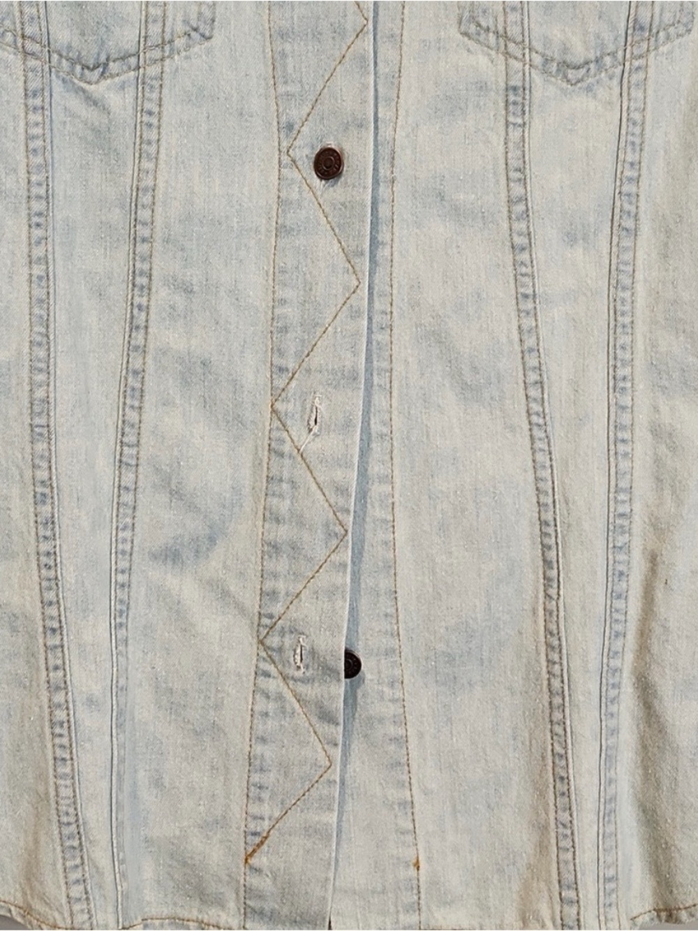 Vintage Banana Republic Light Blue Safari Denim Shirt - Picture 4 of 6